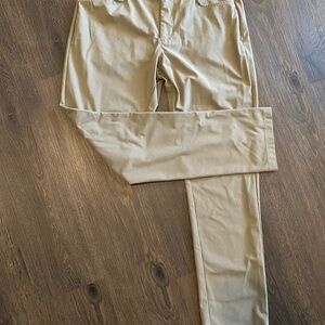 Old Navy Men's Khaki Chinos size 33x32 slim